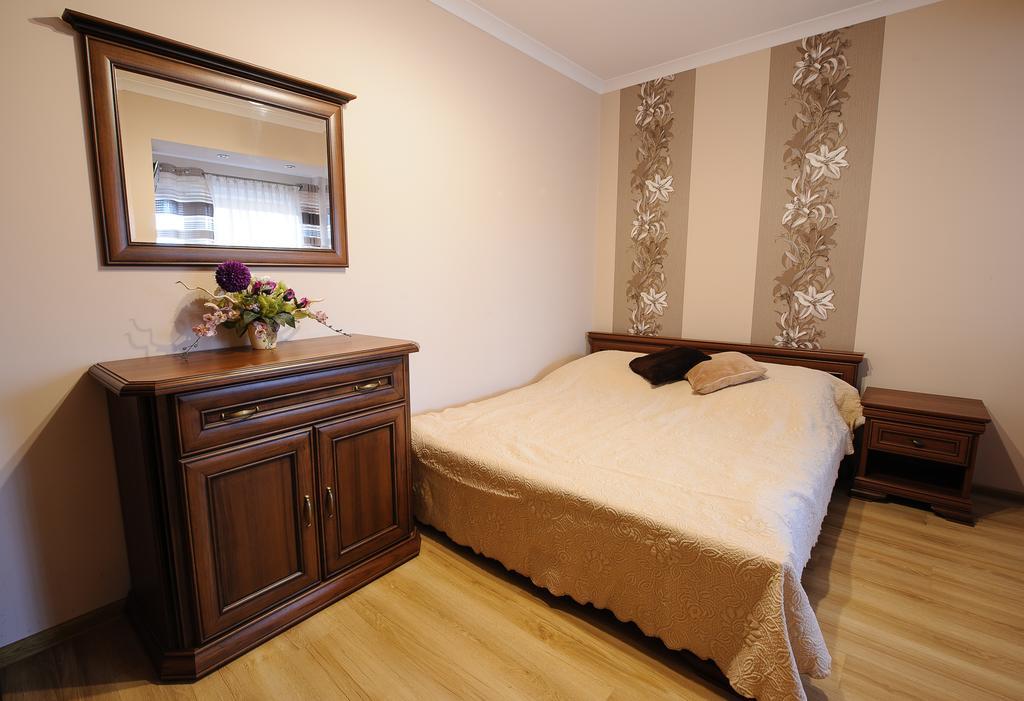 Pokoje I Apartamenty Iwona Ciechocinek Exterior foto